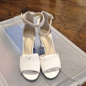 Jessica Simpson White Heels for Elegant Occasions